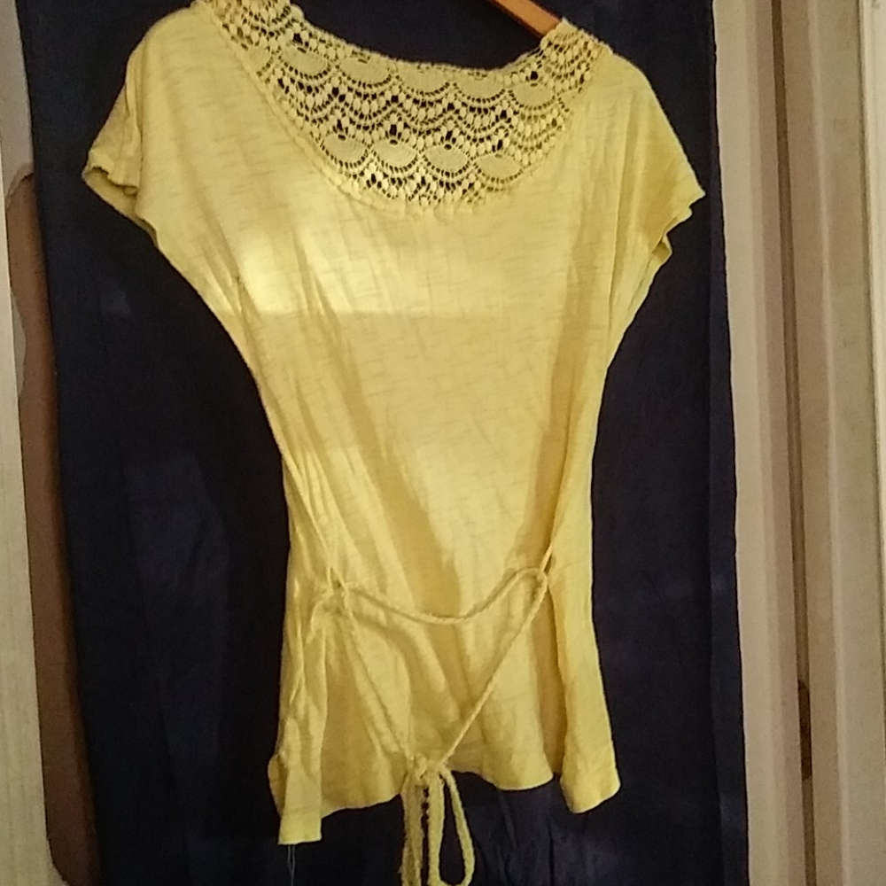 Shirt - Picture 2 of 2